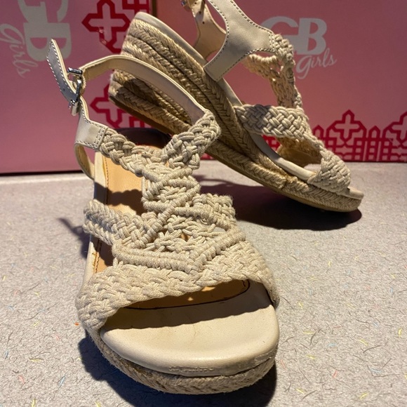 Little girls size 1 wedge sandals - Picture 1 of 11